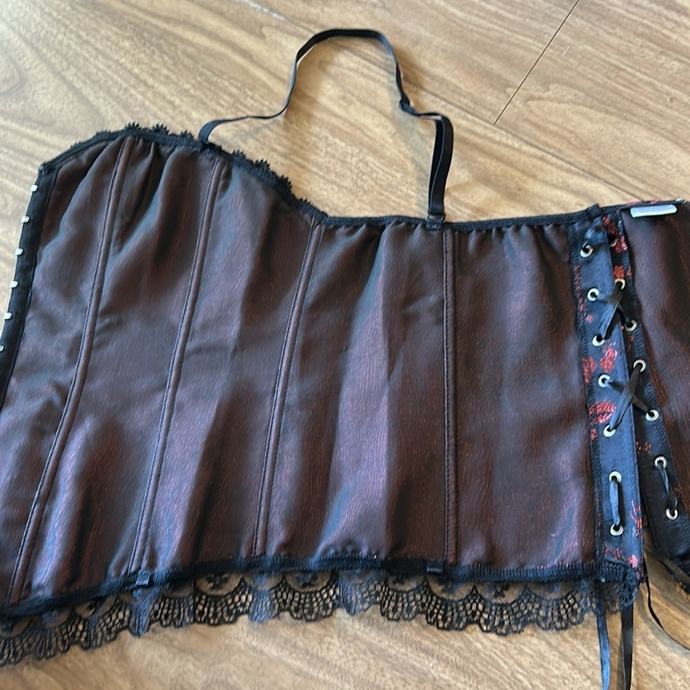 Vintage Y2K Corset Top Black & Red Satin Brocade Lace Trim Boning Hook & Eye 1X - Picture 11 of 14